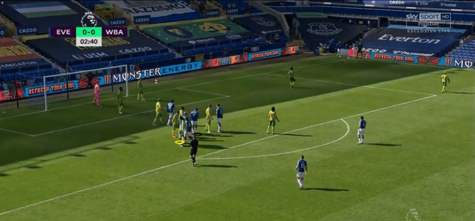  博洛尼亚定位球显威力，高空轰炸敲开对手大门